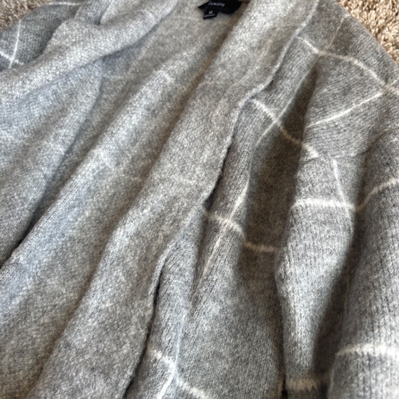 Cardigan - Picture 3 of 4